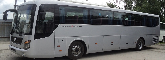 Xe 45 chỗ Universe