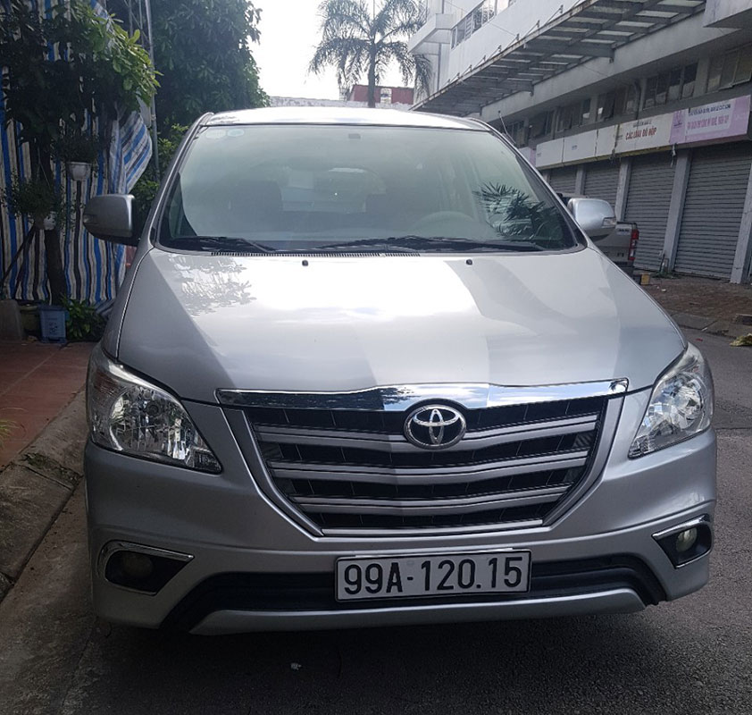 xe innova 7 chỗ
